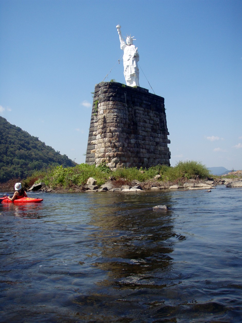  Susquehanna River Statue of Liberty.