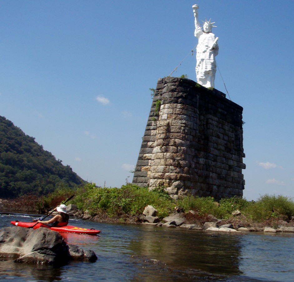  Susquehanna River Statue of Liberty.