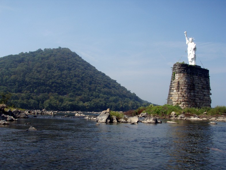  Susquehanna River Statue of Liberty.