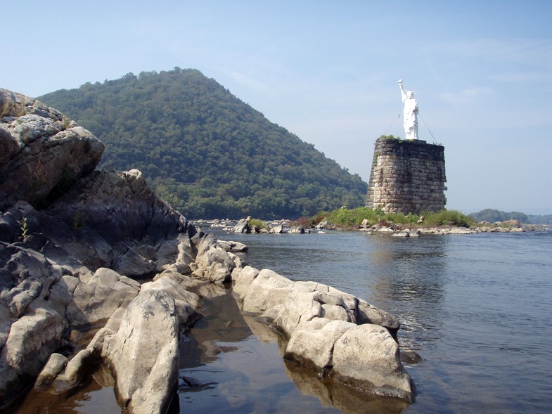  Susquehanna River Miss Liberty.