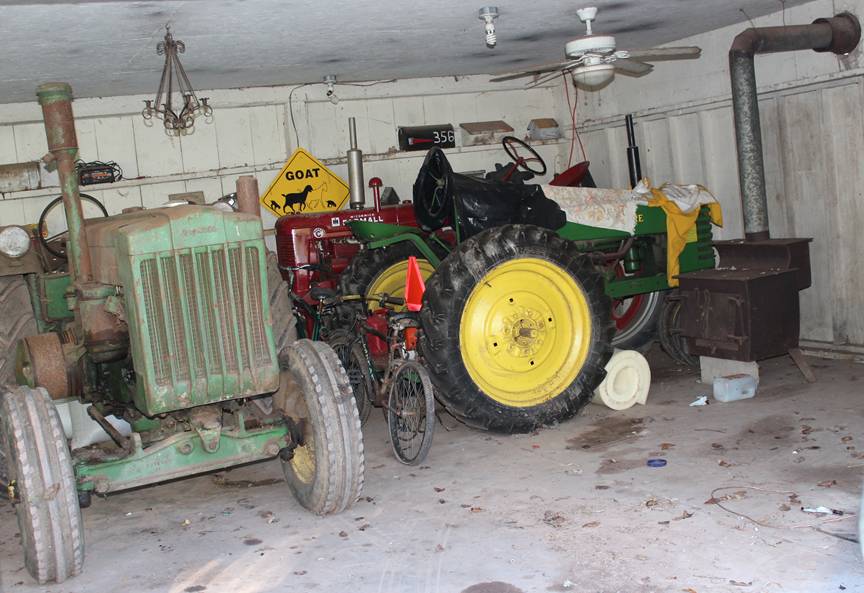  Yeehaw farm. 